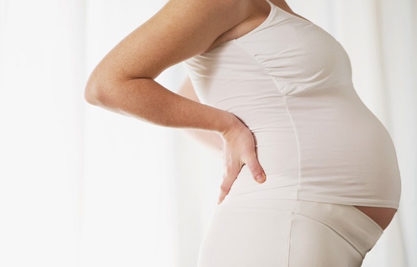 đau vùng thắt lưng ở phụ nữ khi mang thai